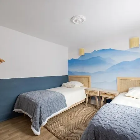 Grand Pomme D'api Et D'amour-6 A 12 Personnes Holiday home *