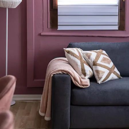 Grand Pomme D'api Et D'amour-6 A 12 Personnes * Urschenheim