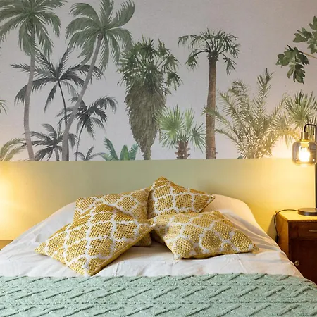 Grand Pomme D'api Et D'amour-6 A 12 Personnes Holiday home *